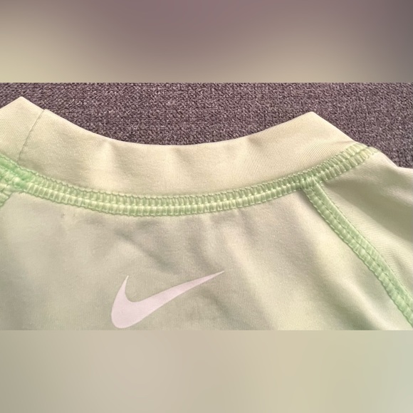 Nike tshirt - Picture 5 of 5